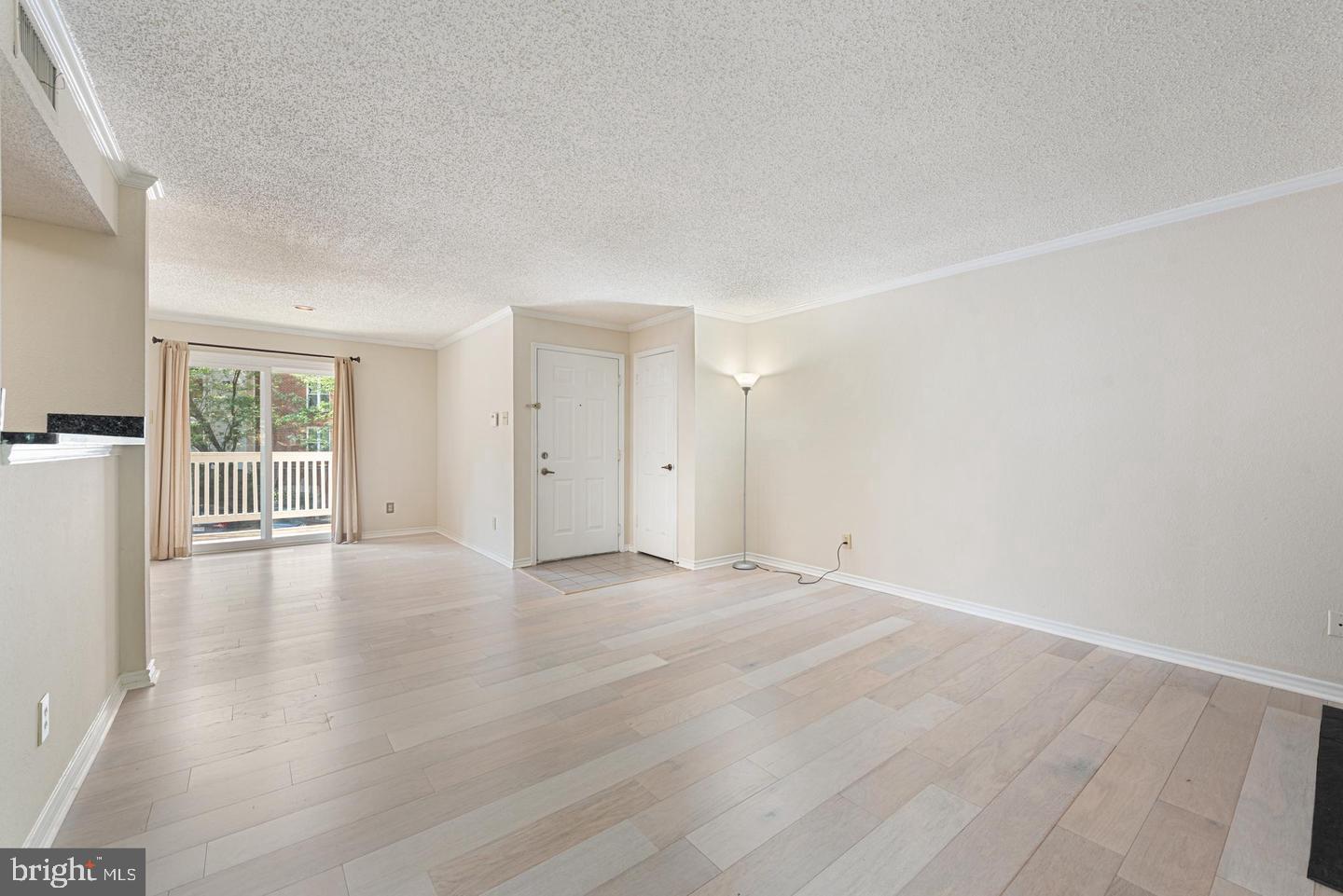 1517 LINCOLN WAY 204