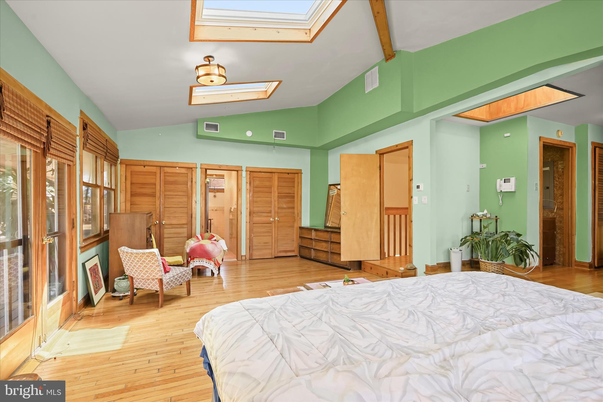 BROOKLAND - Residential Income