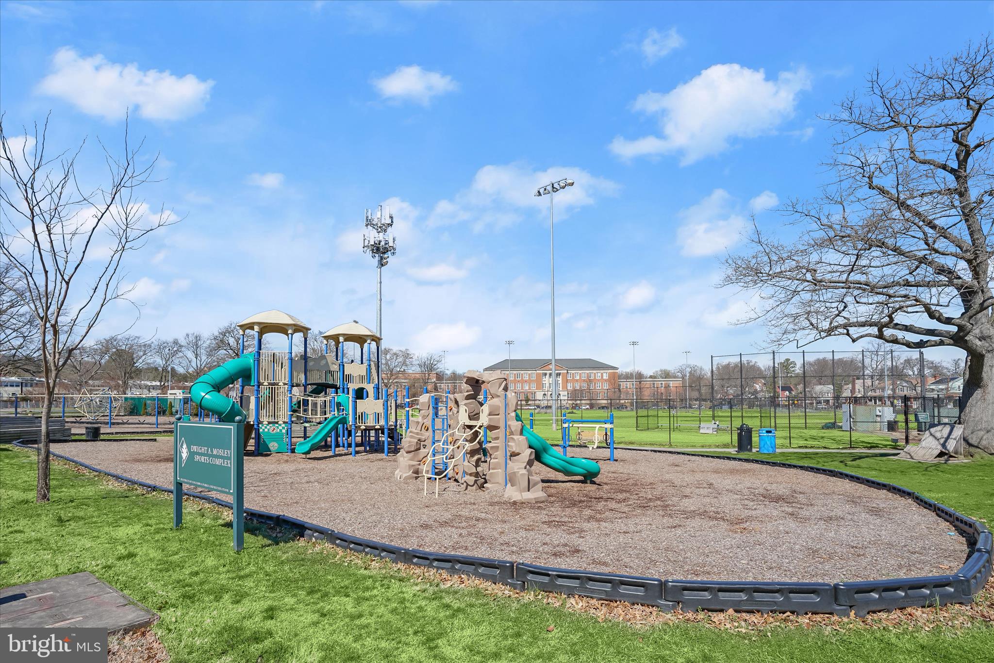 BROOKLAND - Residential Income