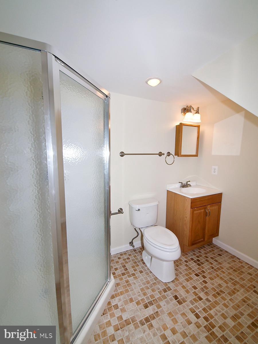 WHEATON HILLS - Residential Lease