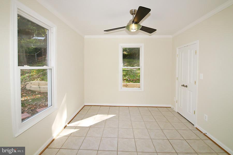 WHEATON HILLS - Residential Lease