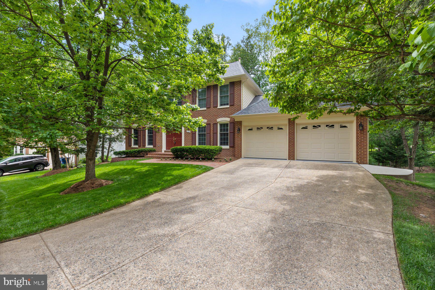7733 HUNTSMAN BOULEVARD