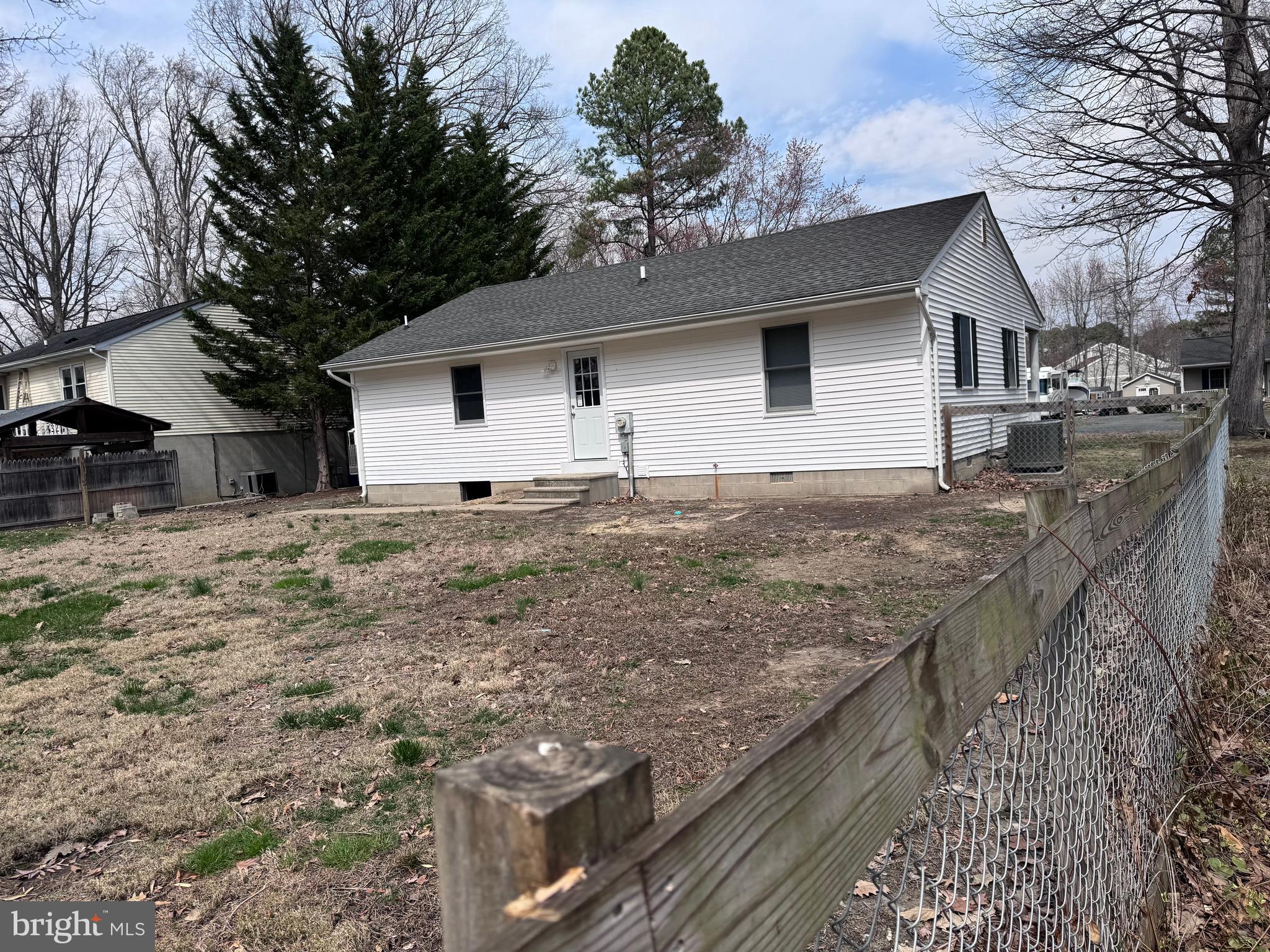 HARBOR VIEW - Residential Lease