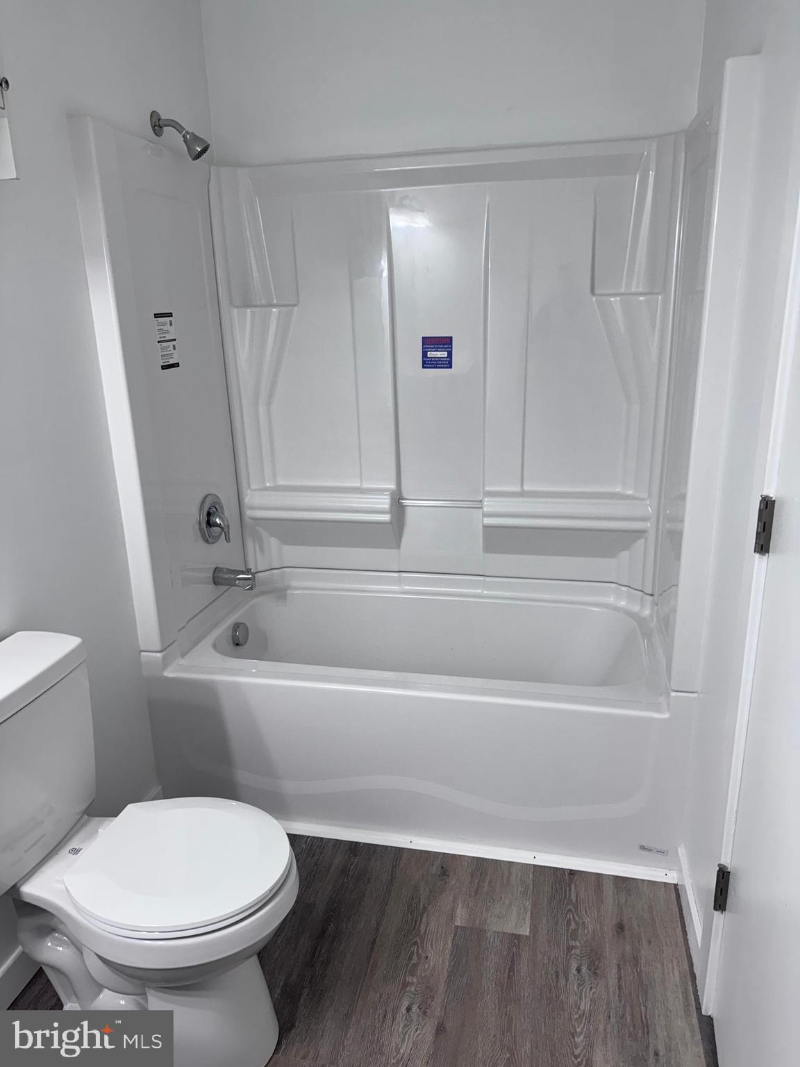 HARBOR VIEW - Residential Lease