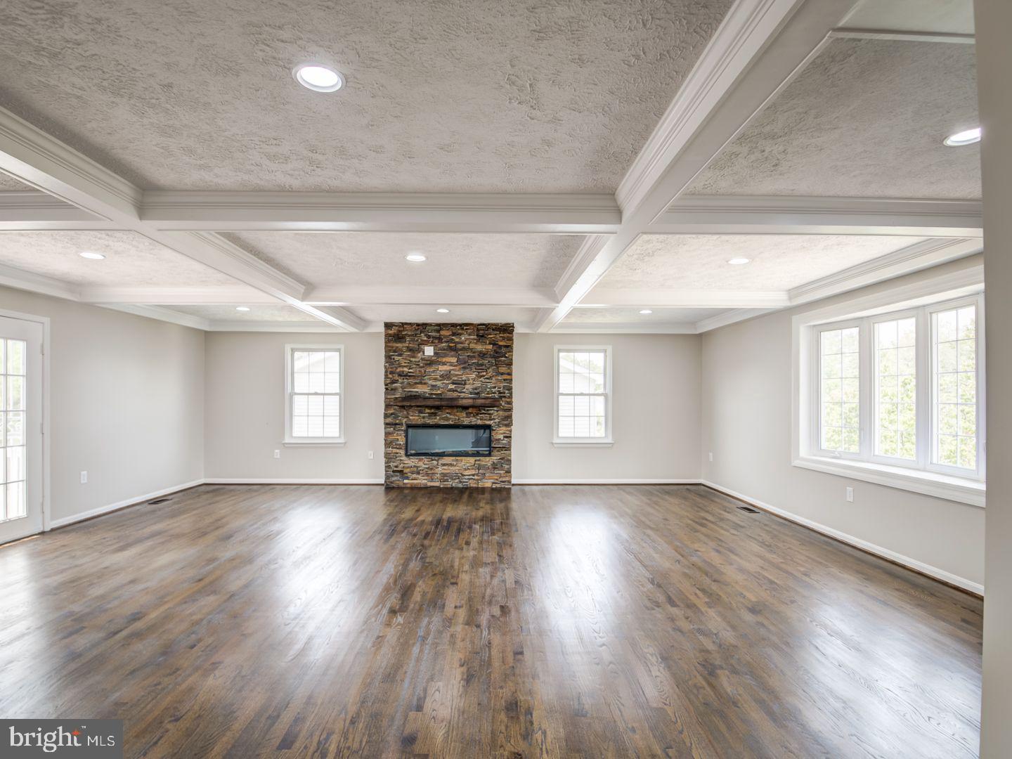 KIRBY WOODS - Residential