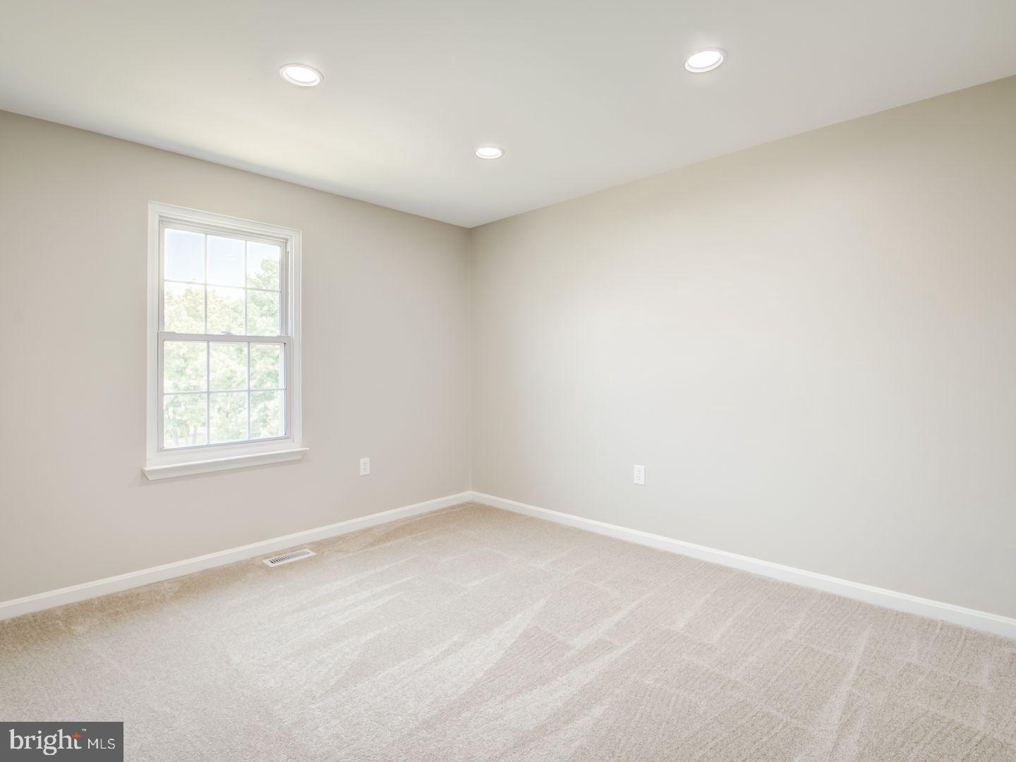 KIRBY WOODS - Residential