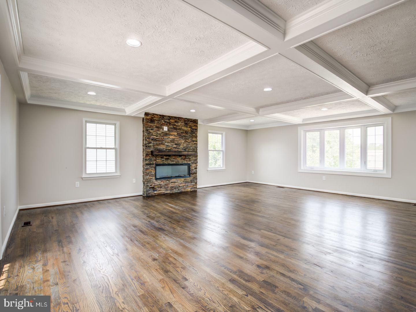 KIRBY WOODS - Residential