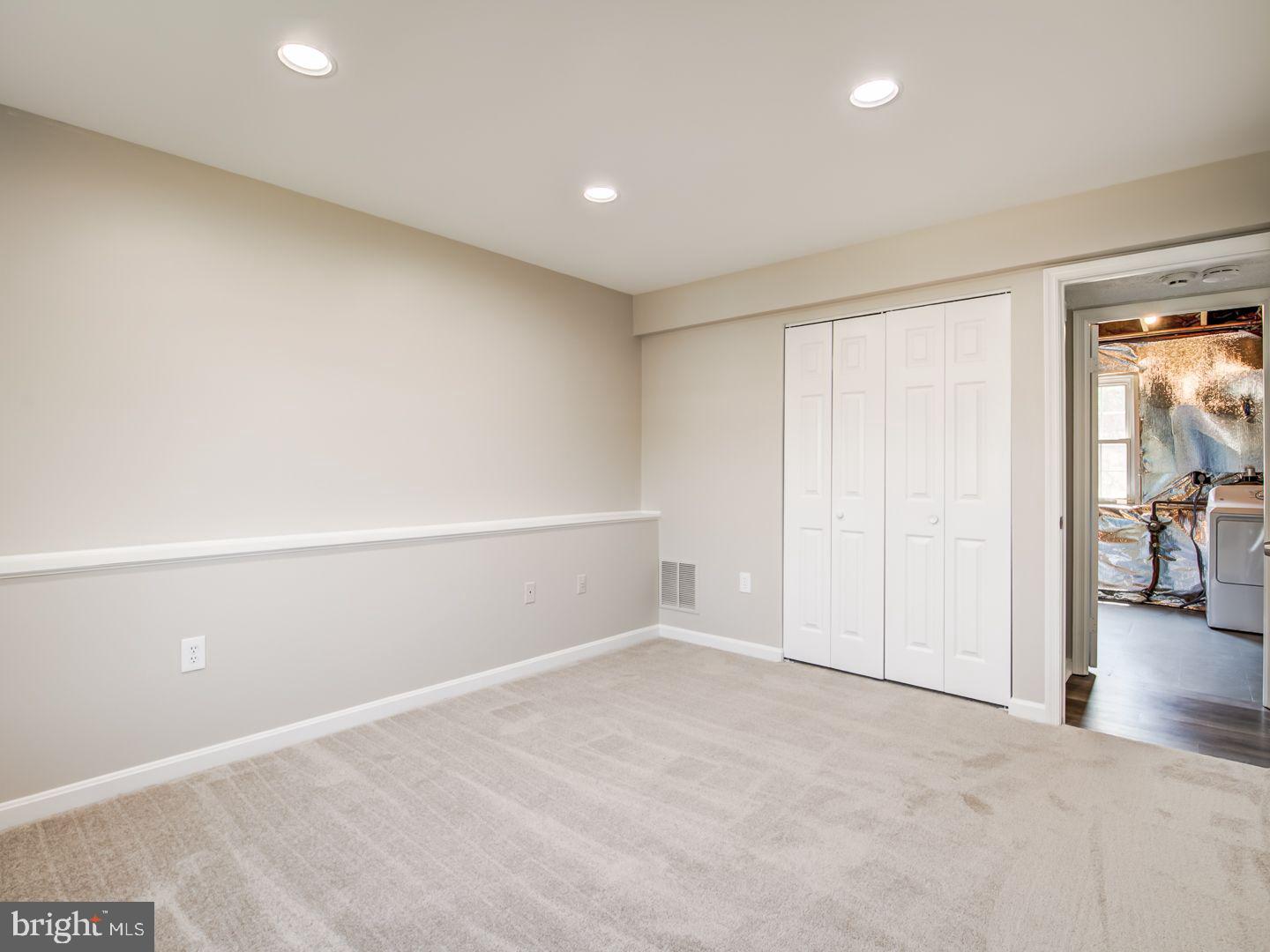 KIRBY WOODS - Residential