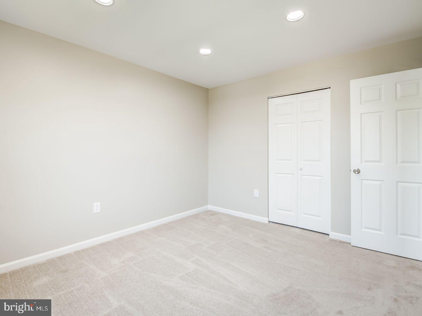 KIRBY WOODS - Residential