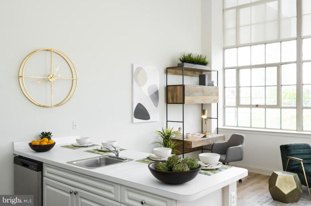 Photo of 2121 - 41 Market St #606, PHILADELPHIA, PA 19103 (MLS # PAPH2568496)