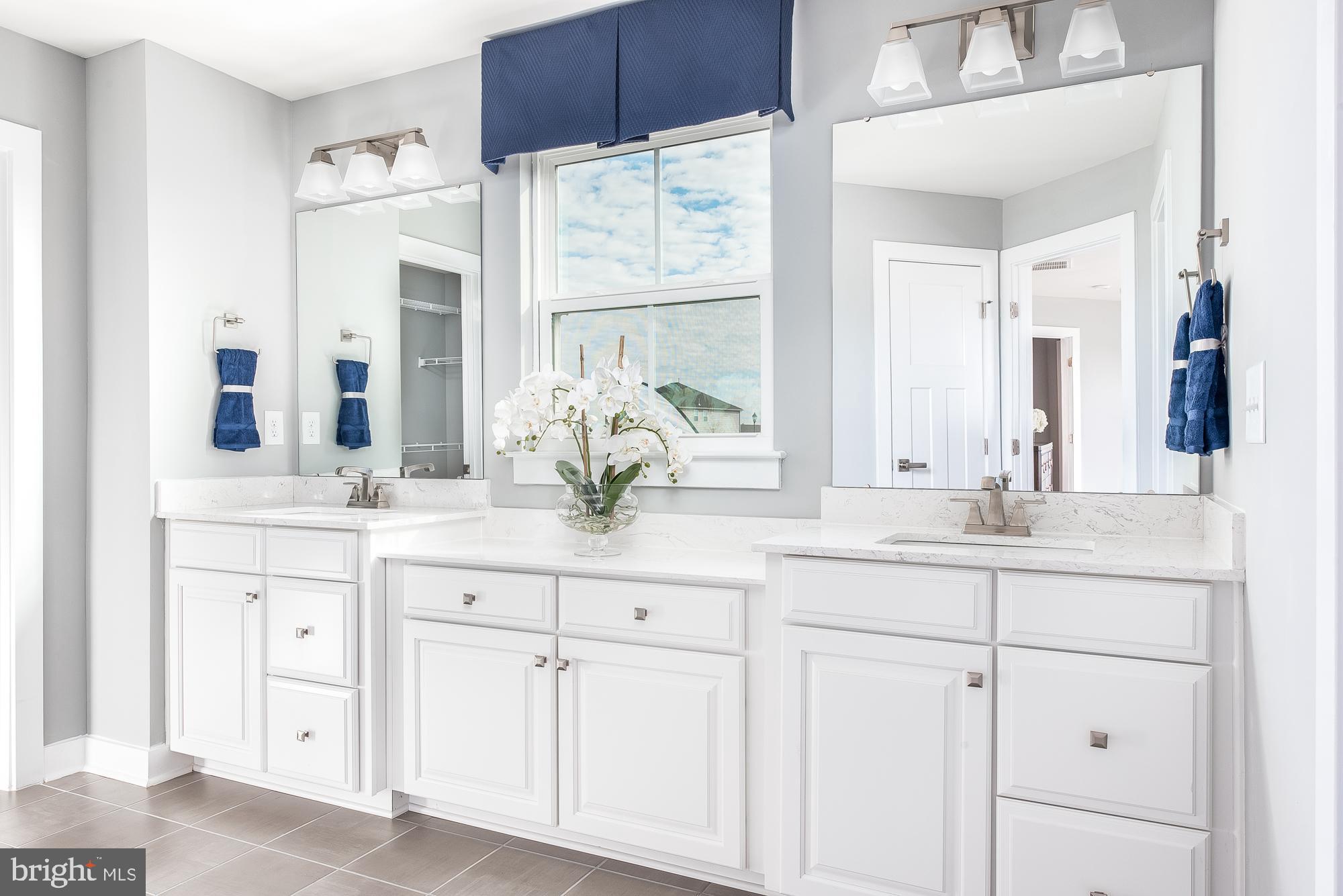 WOODFIELD - Residential