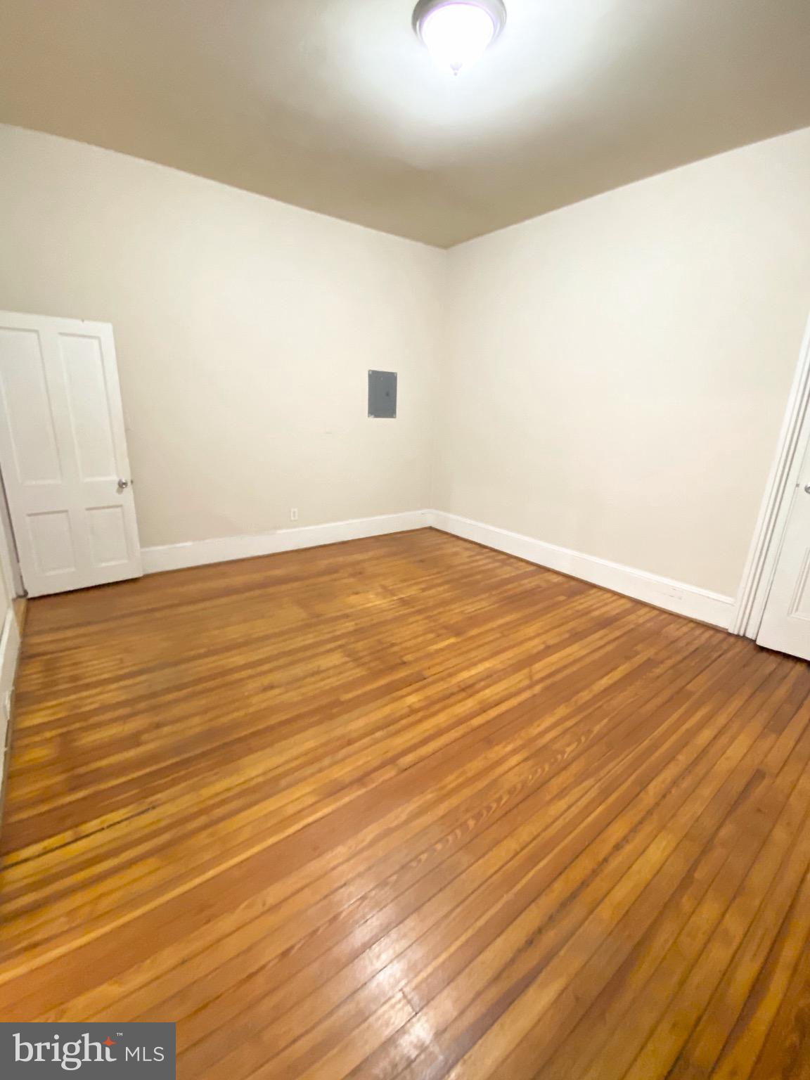 MOUNT VERNON PLACE HISTORIC DISTRICT - Residential Lease