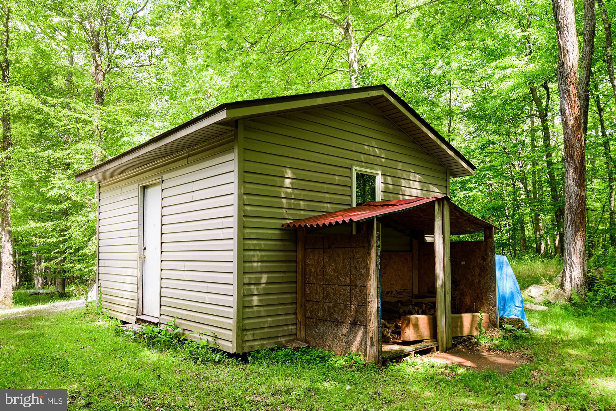 PINEY MOUNTAIN CORP - Residential