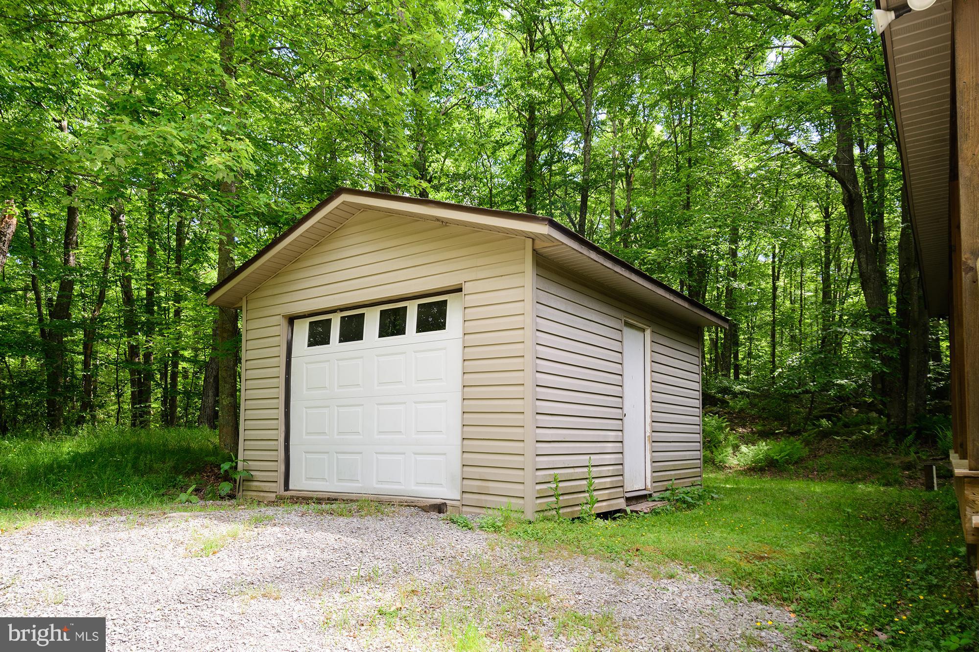 PINEY MOUNTAIN CORP - Residential