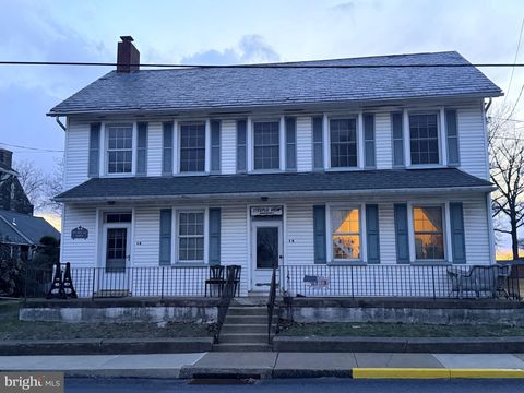 Homes For Sale - 6 N Main Street<br/> RICHLANDTOWN, PA 18955