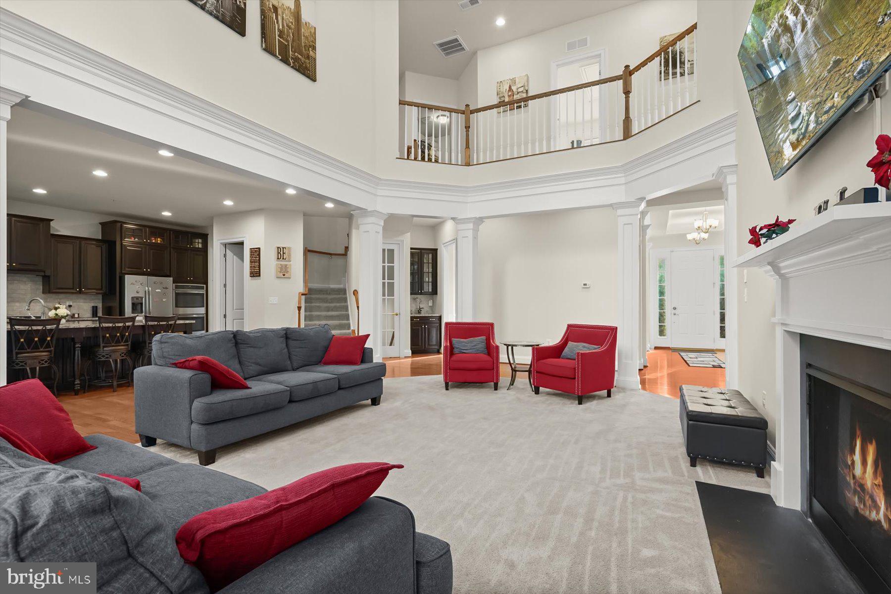 OAK CREEK CLUB - Residential
