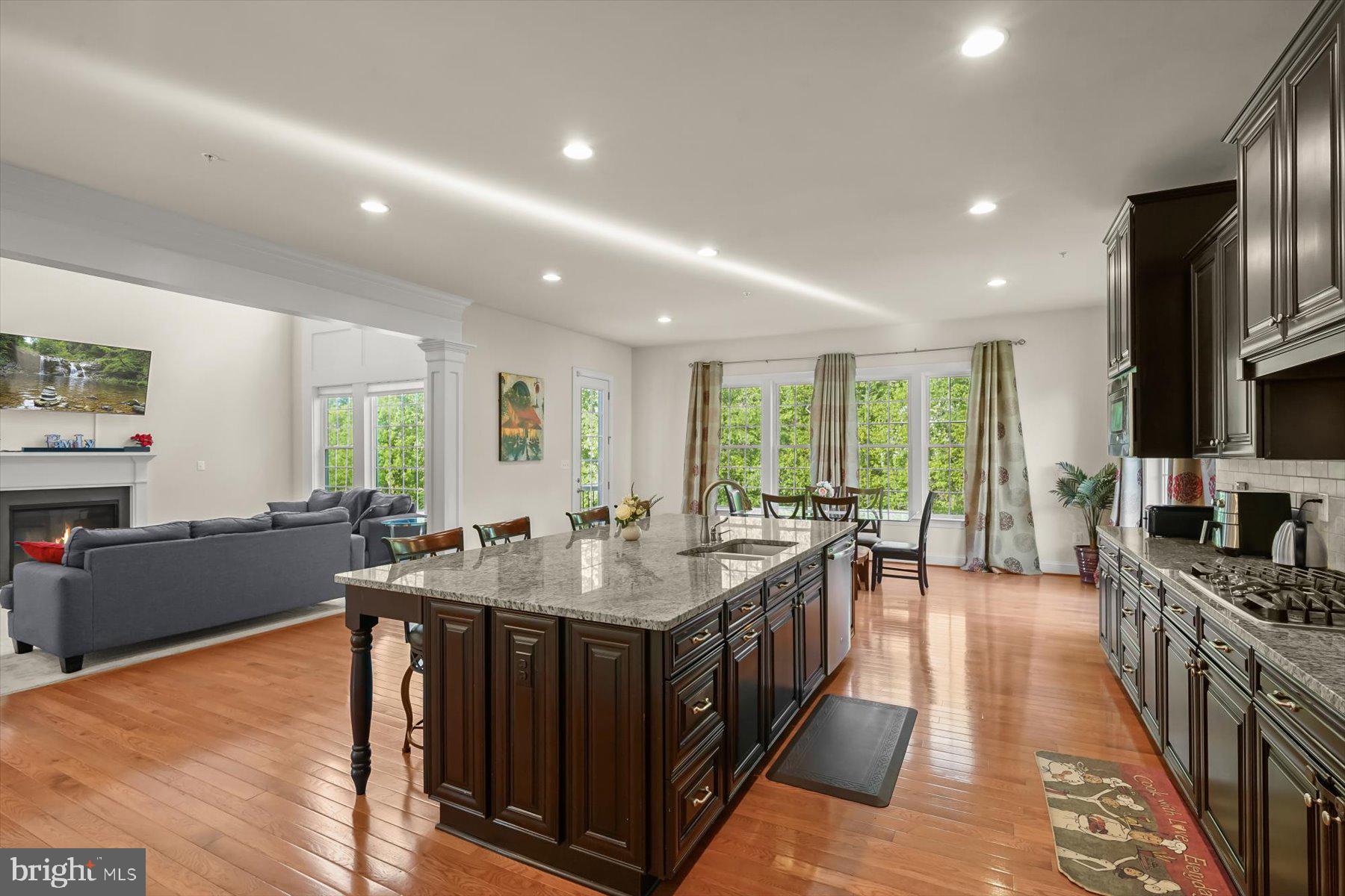 OAK CREEK CLUB - Residential