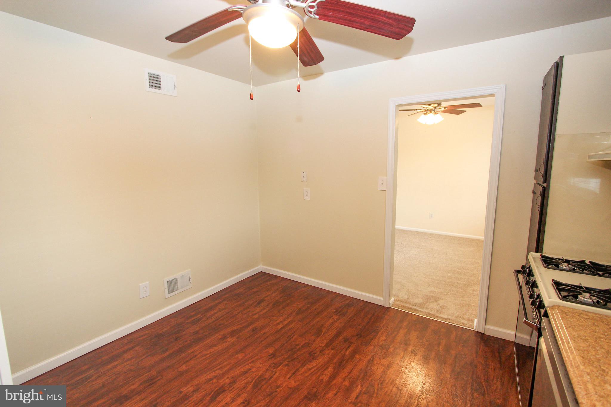 DEACONS WALK - Residential