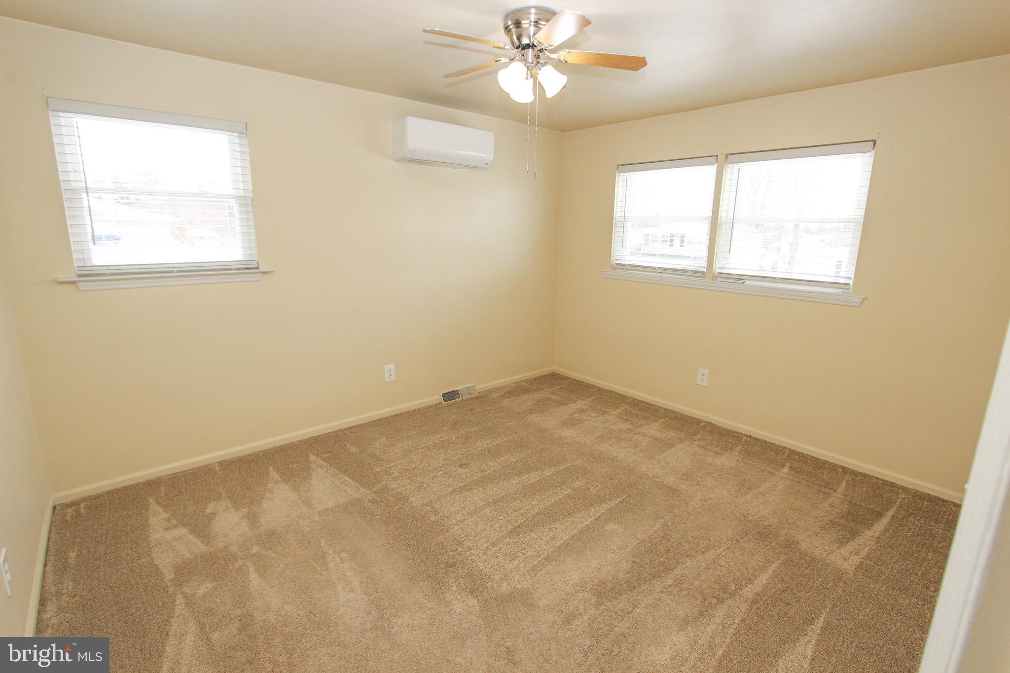 DEACONS WALK - Residential