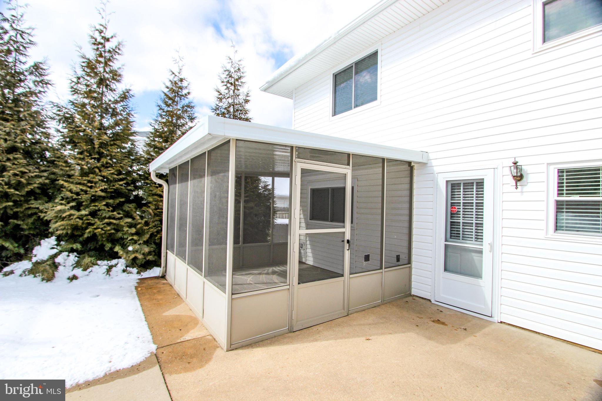 DEACONS WALK - Residential