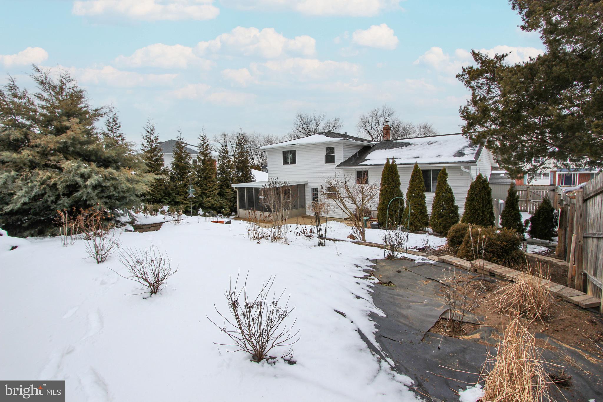 DEACONS WALK - Residential