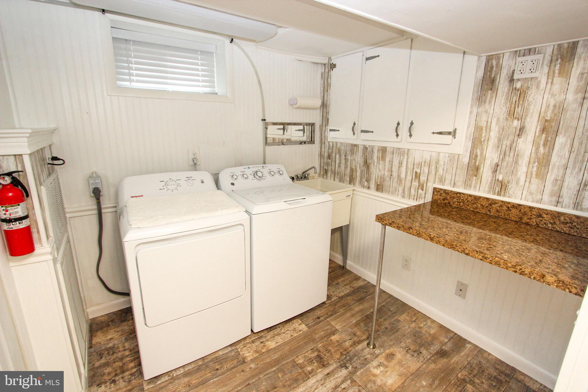 DEACONS WALK - Residential