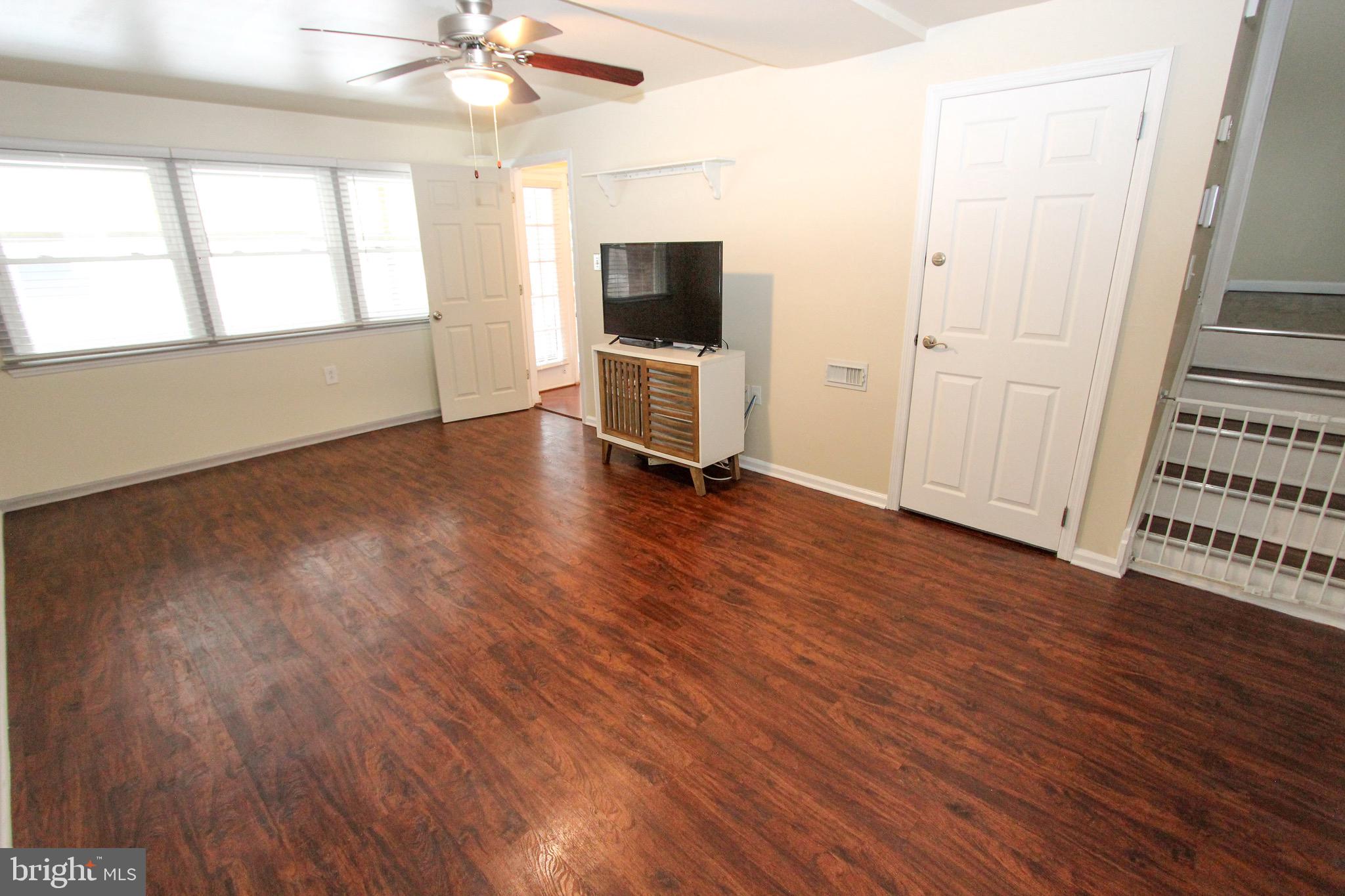 DEACONS WALK - Residential