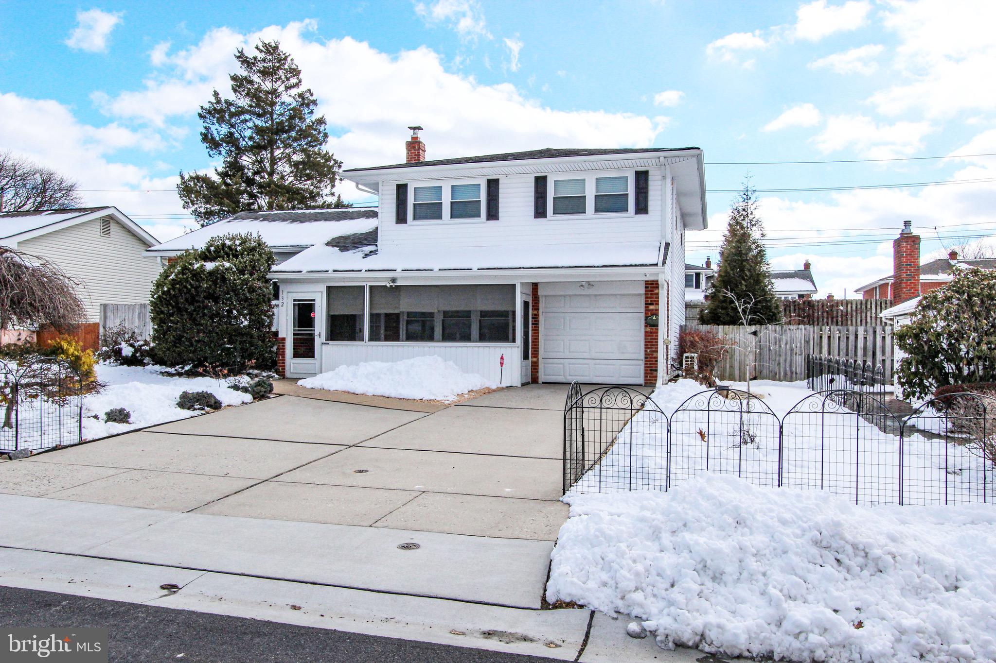 DEACONS WALK - Residential