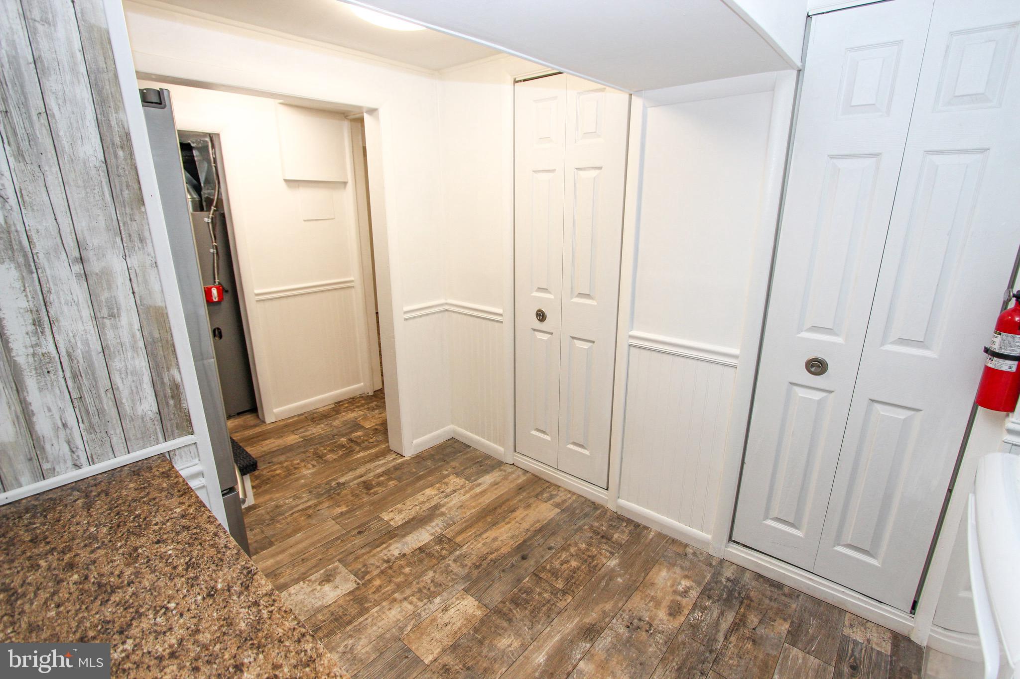 DEACONS WALK - Residential