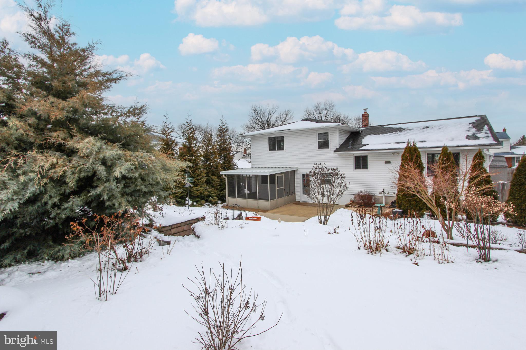 DEACONS WALK - Residential