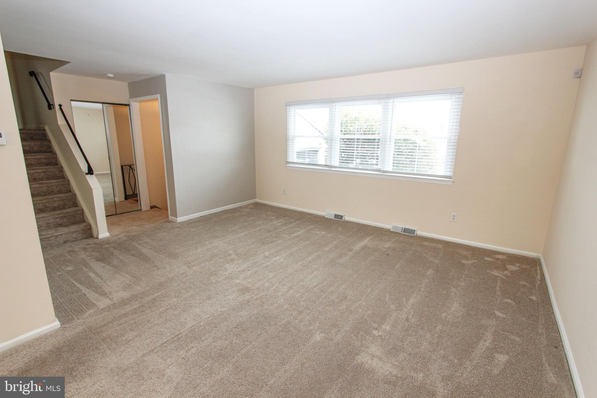 DEACONS WALK - Residential