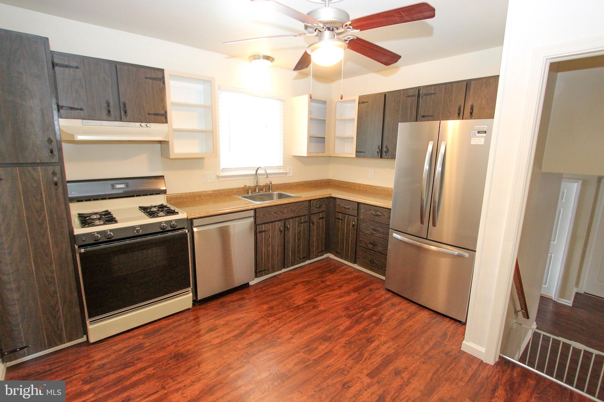 DEACONS WALK - Residential