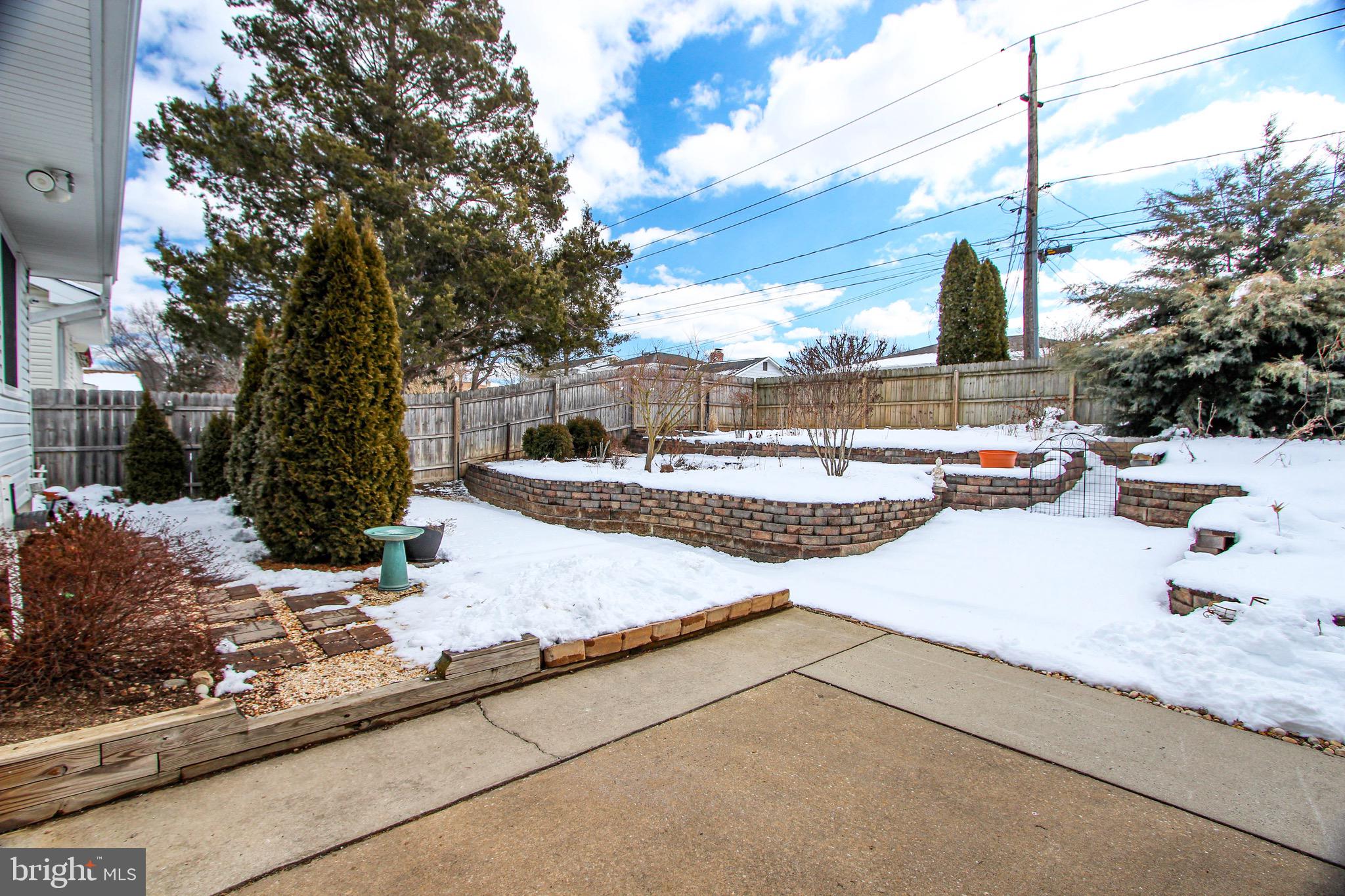 DEACONS WALK - Residential