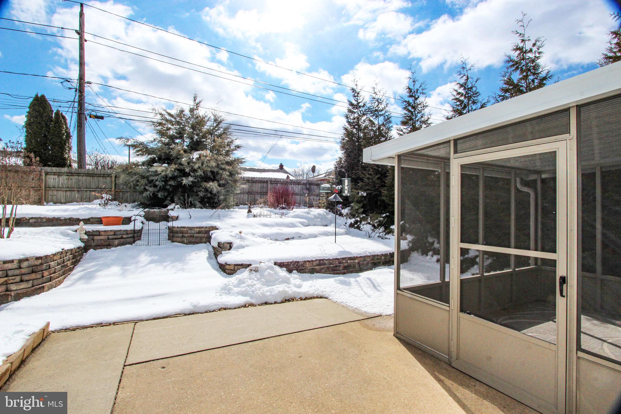 DEACONS WALK - Residential