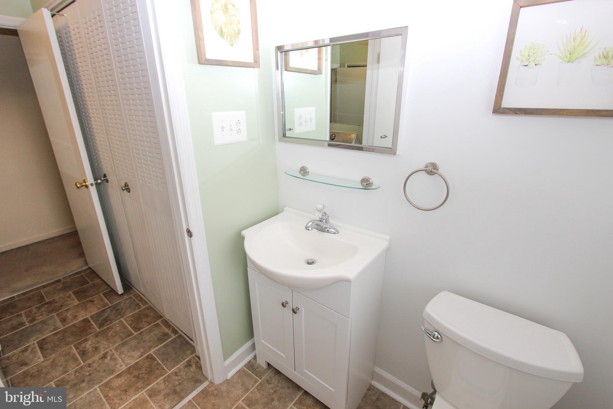 DEACONS WALK - Residential