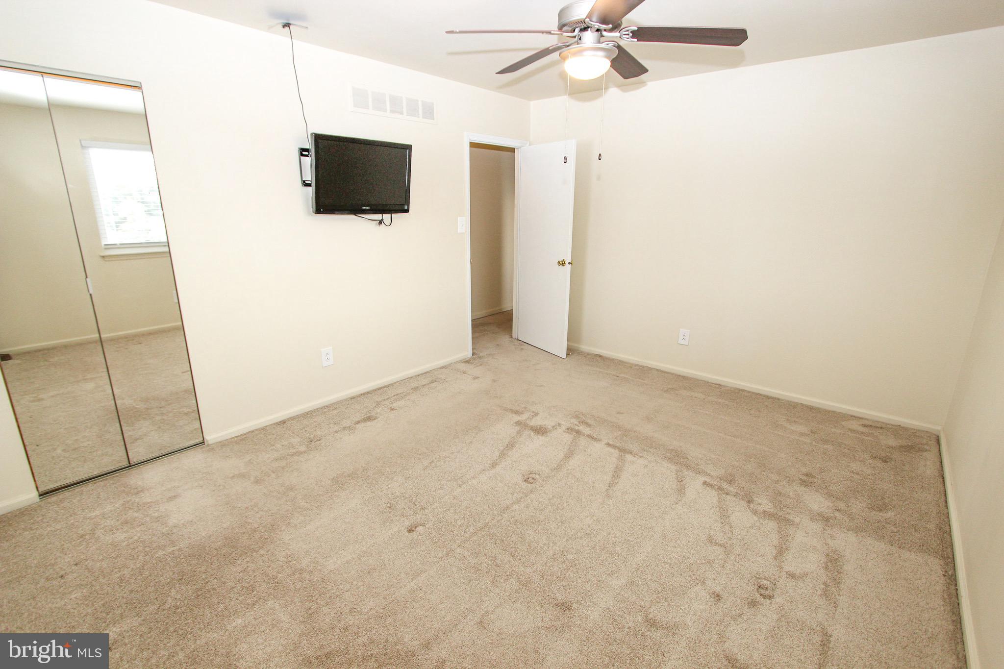 DEACONS WALK - Residential