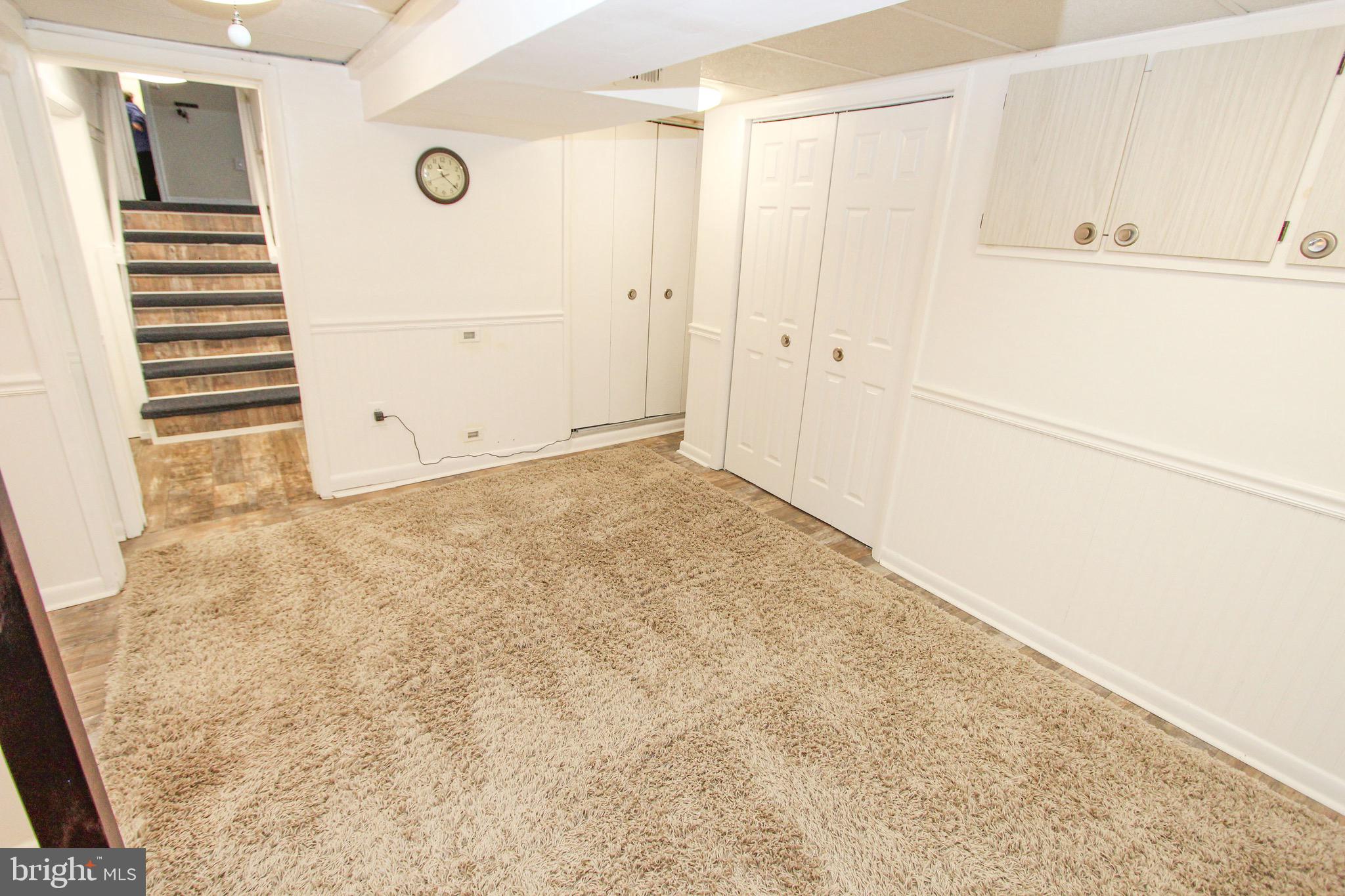 DEACONS WALK - Residential