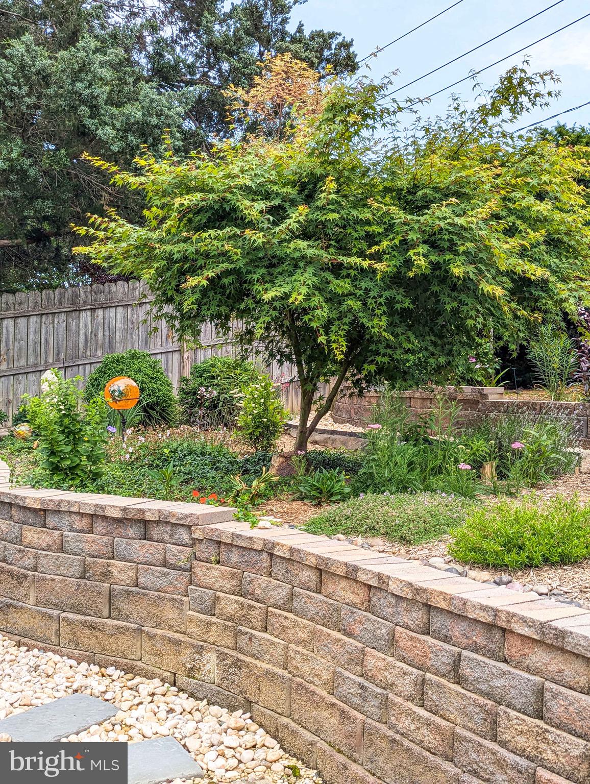 DEACONS WALK - Residential