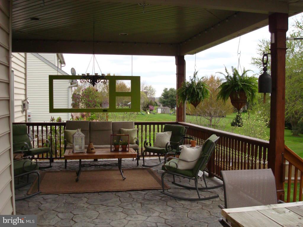 HILLTOP ACRES - Residential