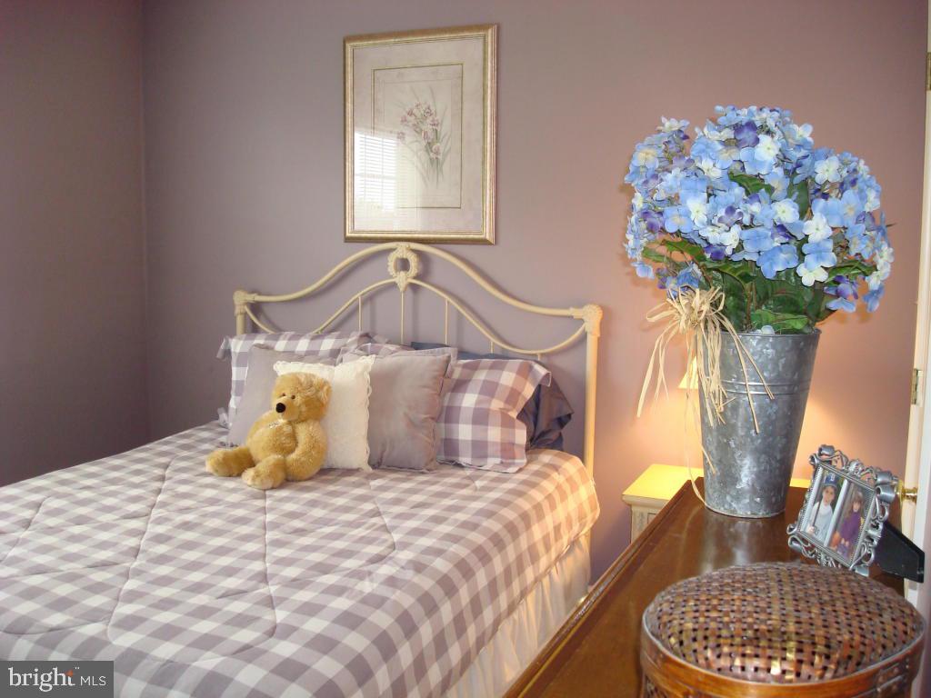 HILLTOP ACRES - Residential