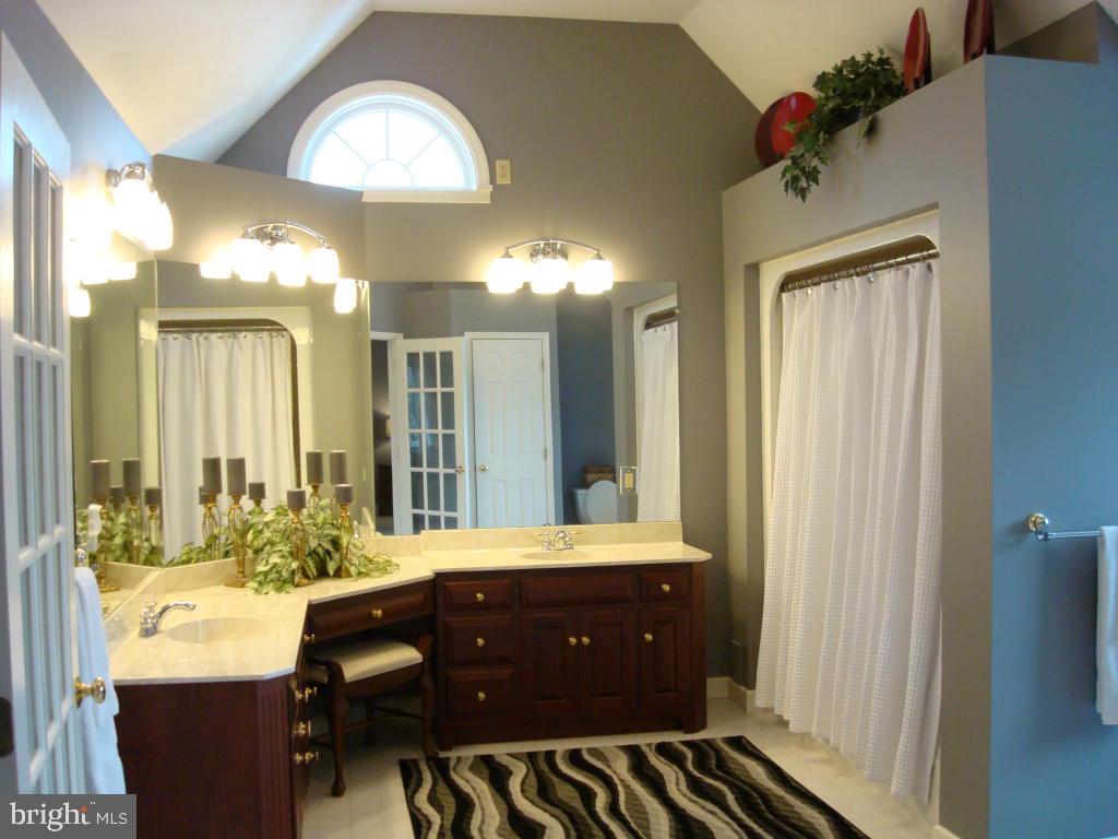 HILLTOP ACRES - Residential