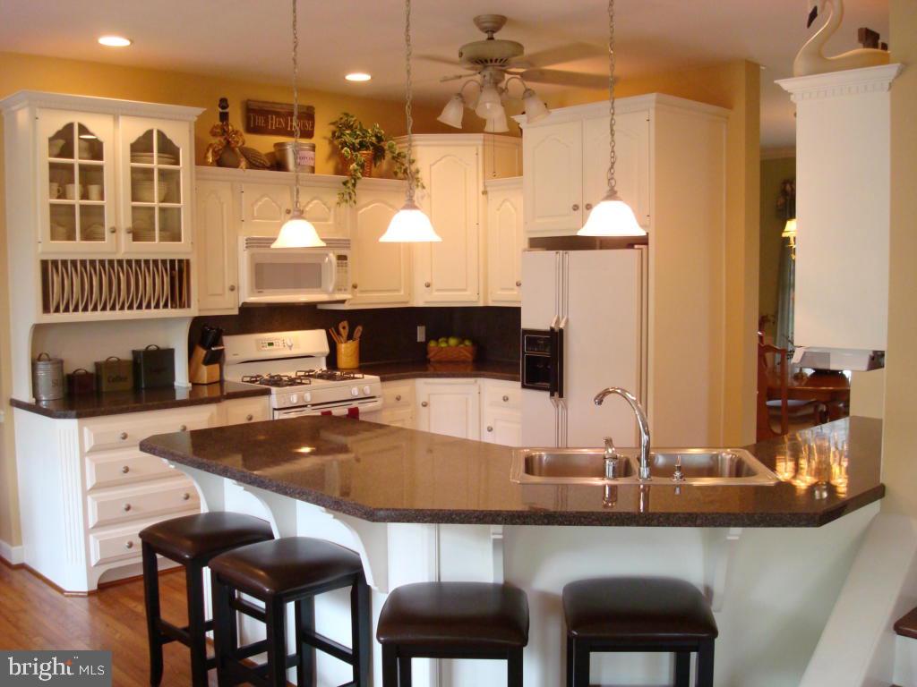 HILLTOP ACRES - Residential