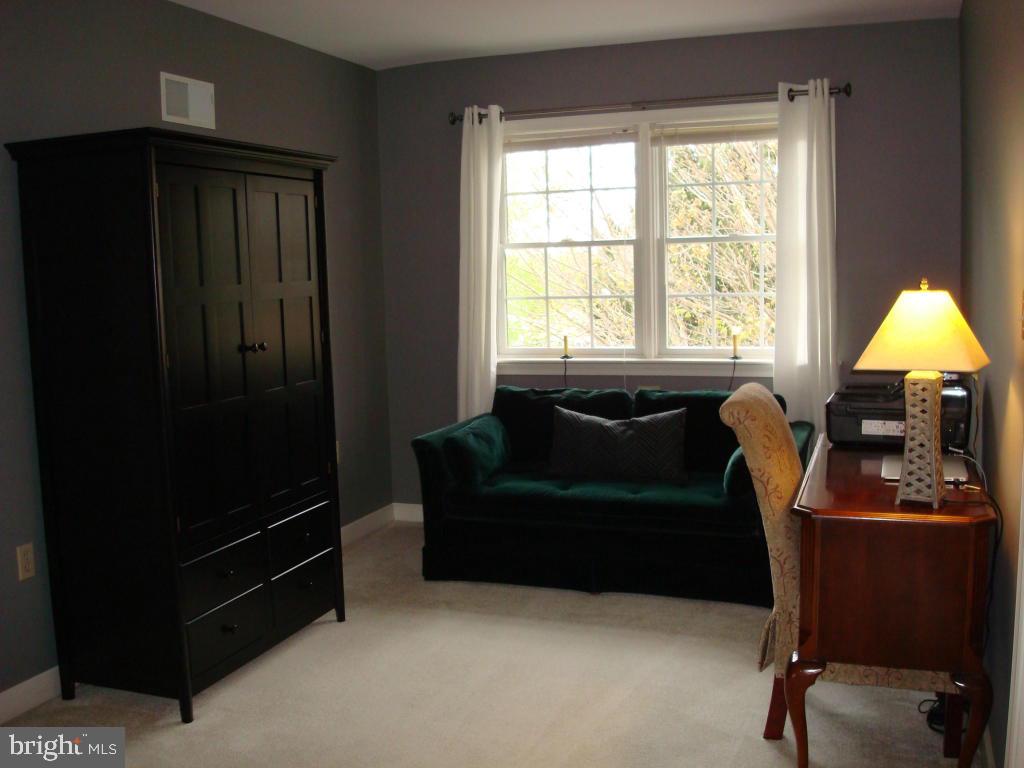 HILLTOP ACRES - Residential