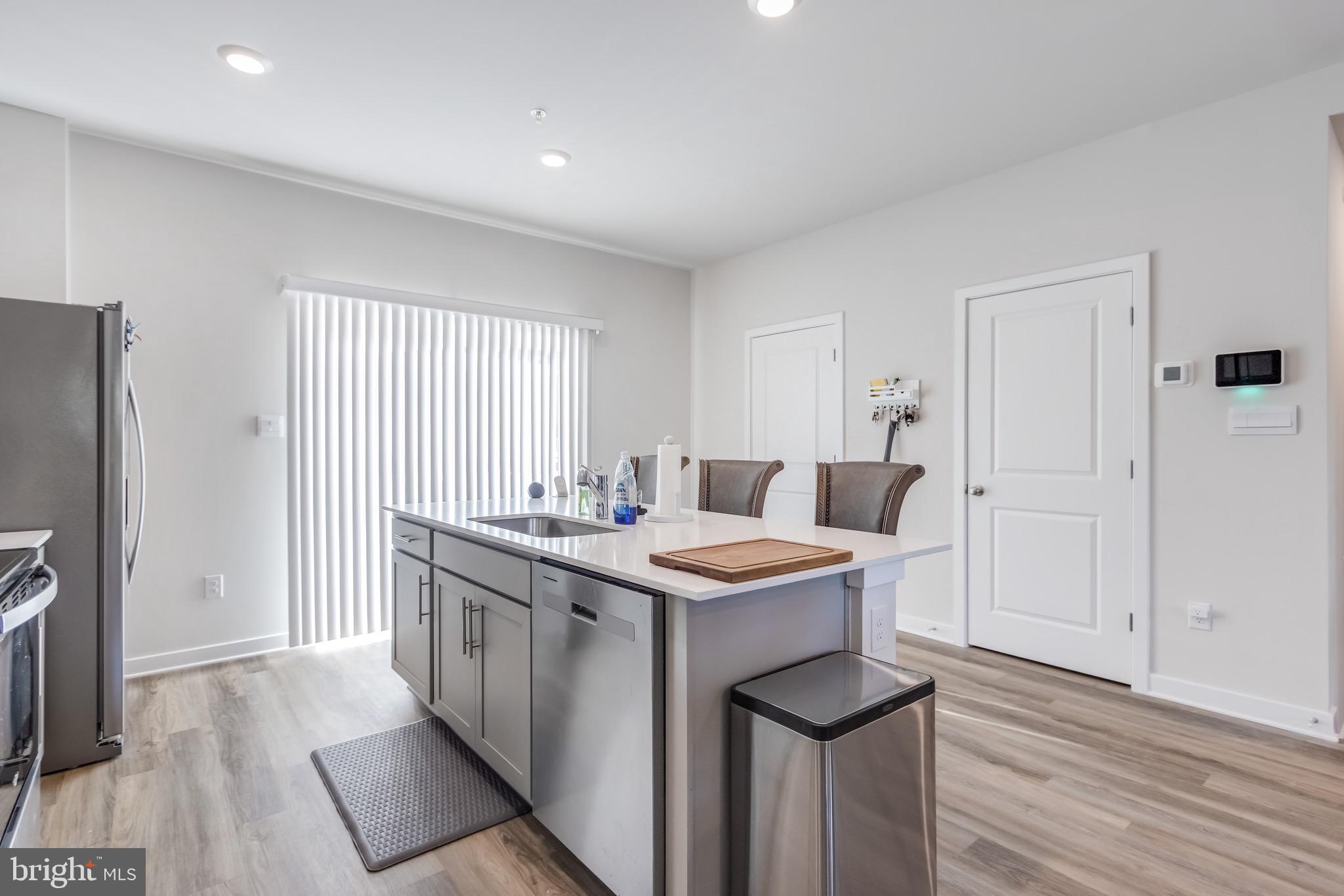 PINEGROVE - Residential Lease