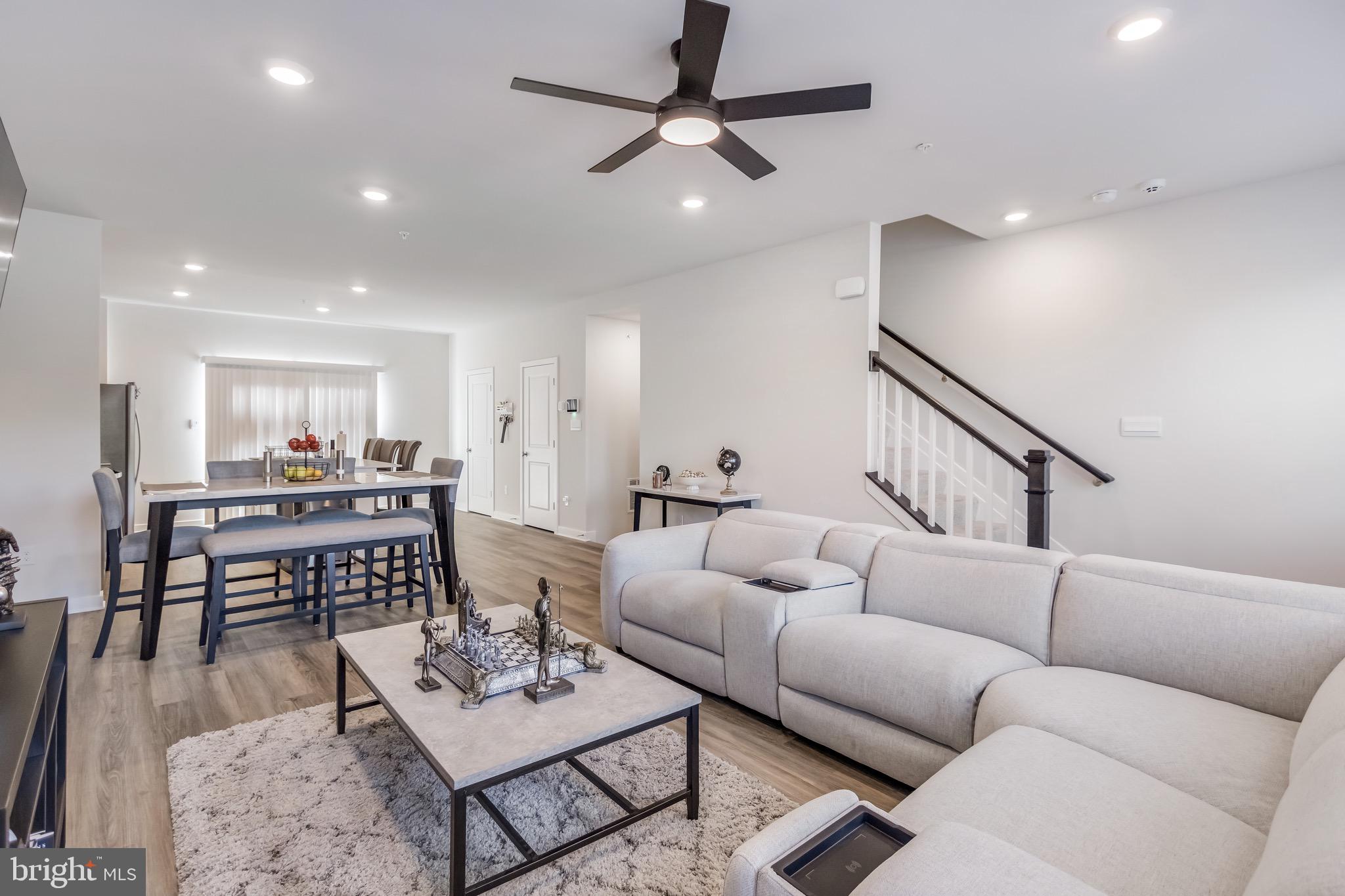 PINEGROVE - Residential Lease