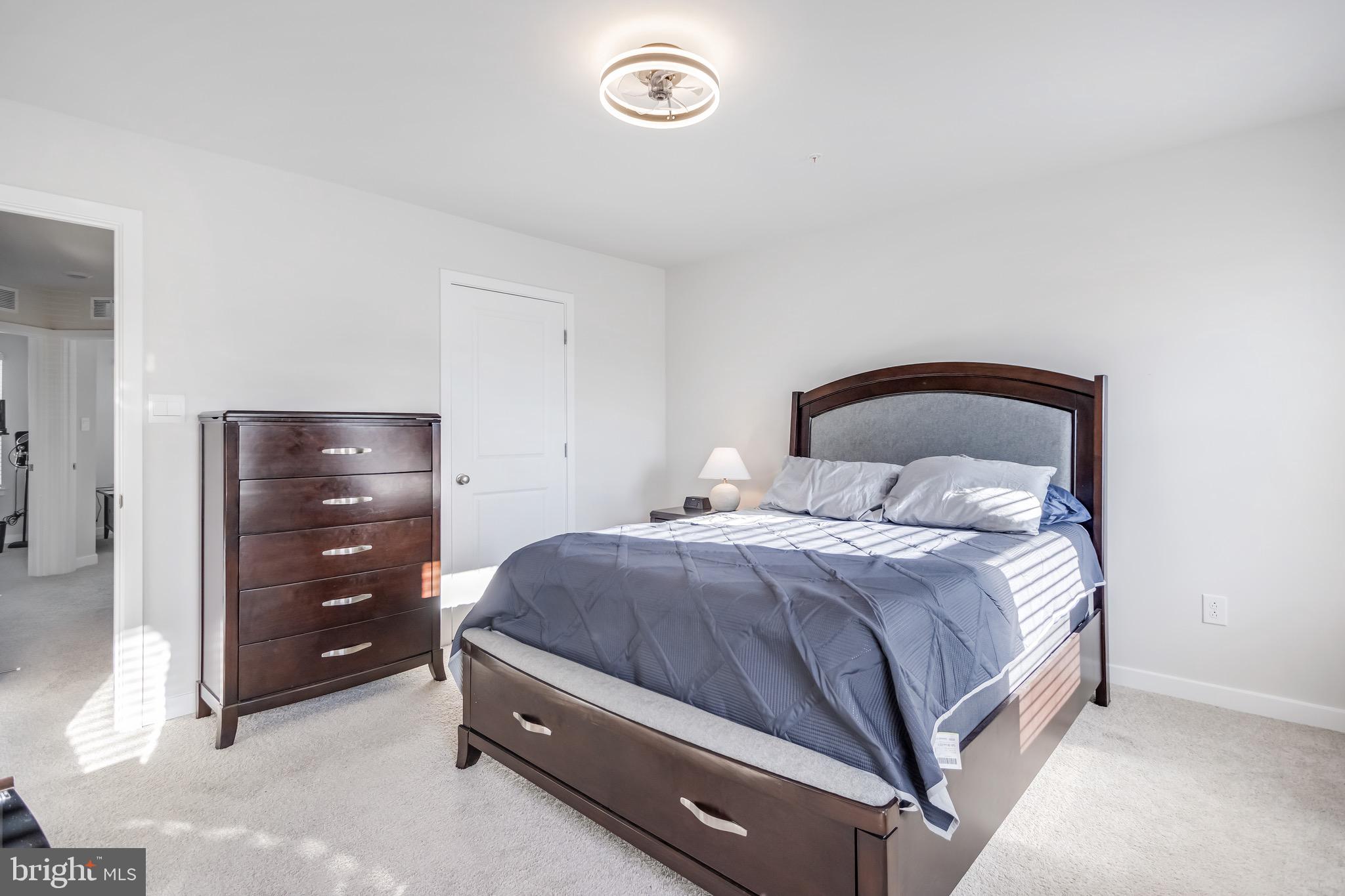 PINEGROVE - Residential Lease