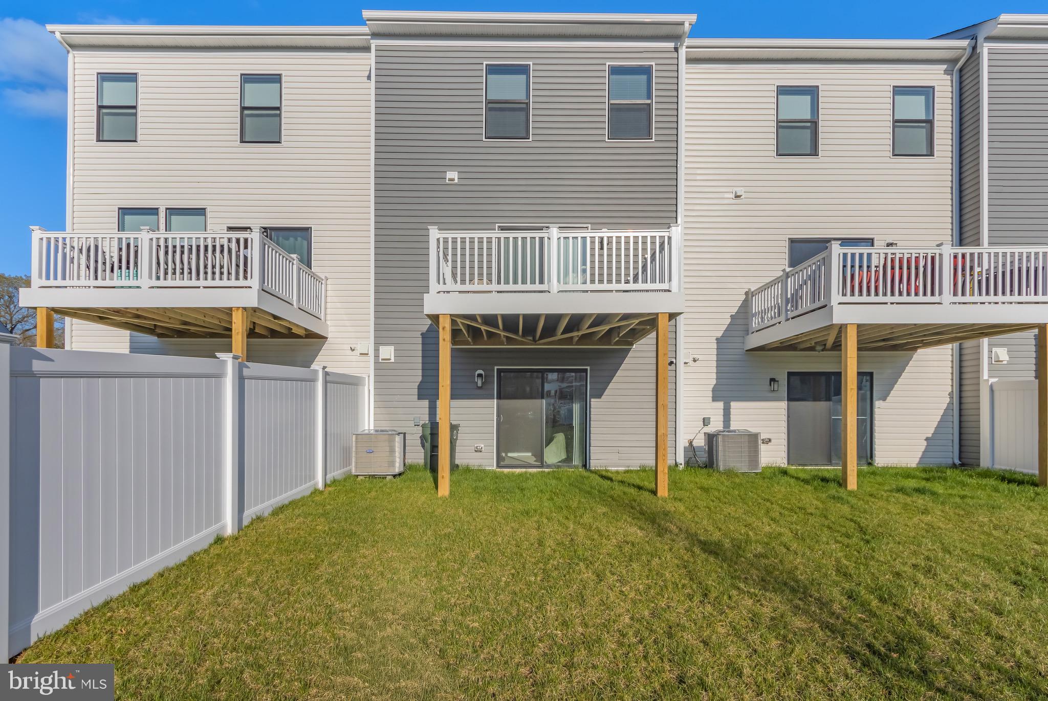 PINEGROVE - Residential Lease