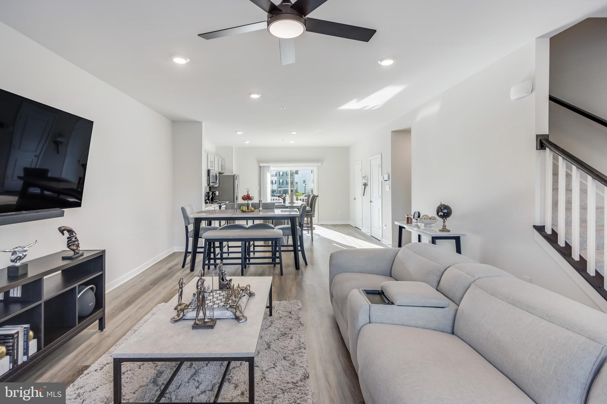 PINEGROVE - Residential Lease