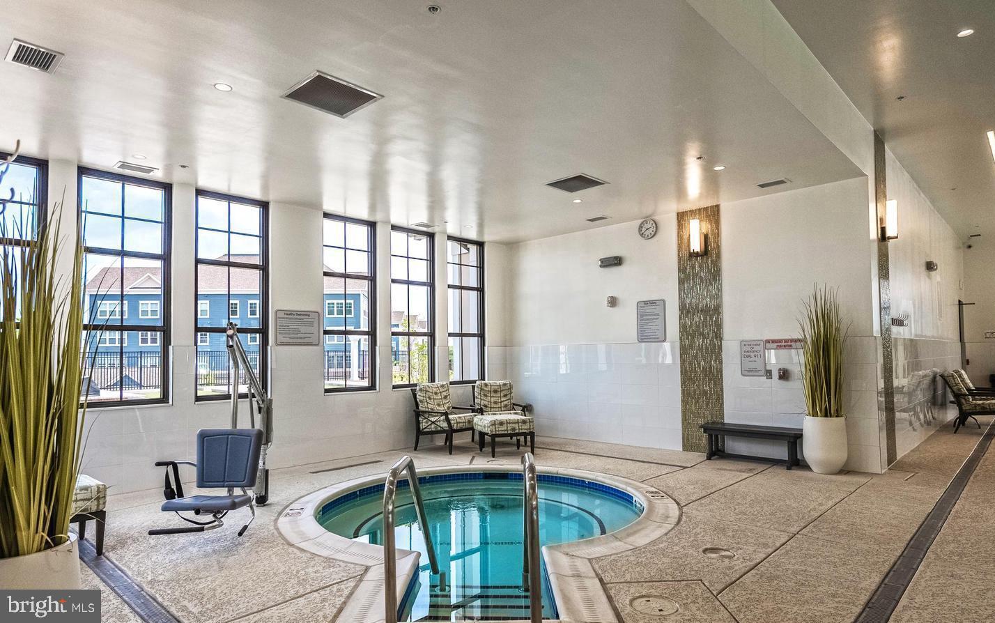 MONTEBELLO - Residential