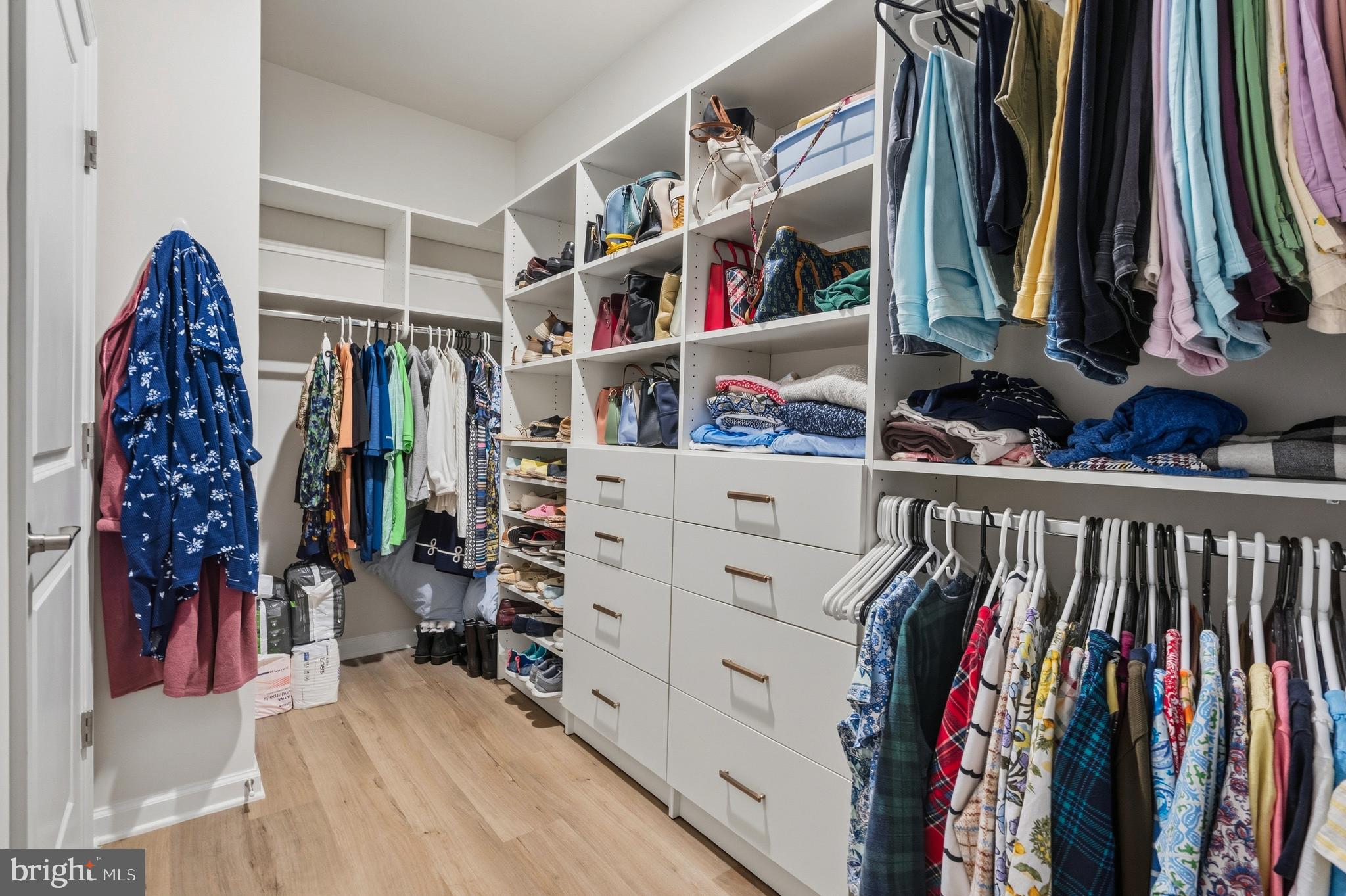 MONTEBELLO - Residential